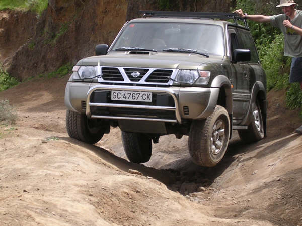 Videos nissan patrol gr 4x4 #8
