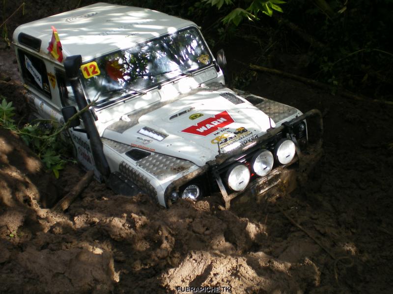 Land Rover Defender 90 trial