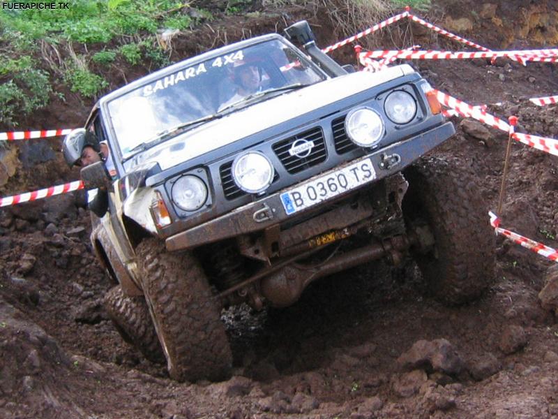 Nissan Patrol GR trial 4x4