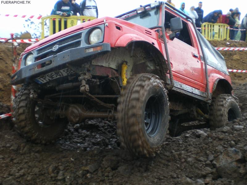 Suzuki Samurai trial 4x4