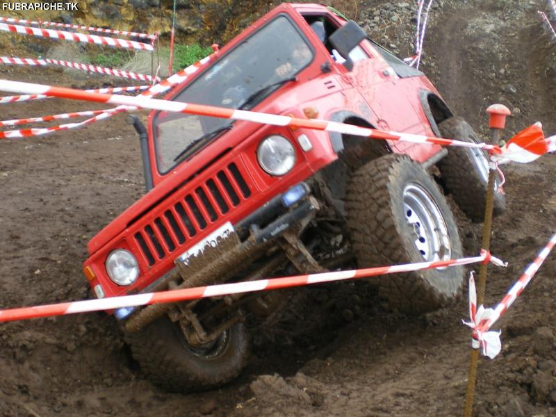 Suzuki Samurai trial 4x4