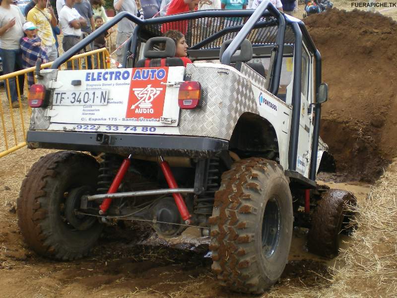 Toyota Land Cruiser BJ40 trial 4x4