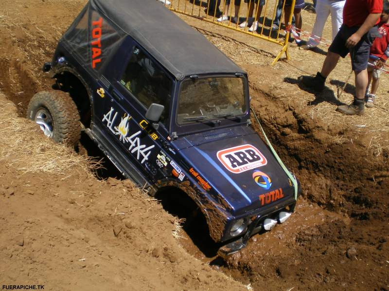 Suzuki Samurai trial 4x4