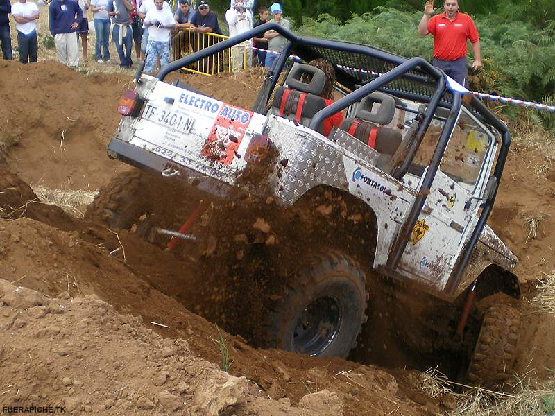 Toyota Land Cruiser BJ40 trial 4x4