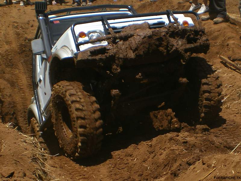 Suzuki Samurai trial 4x4