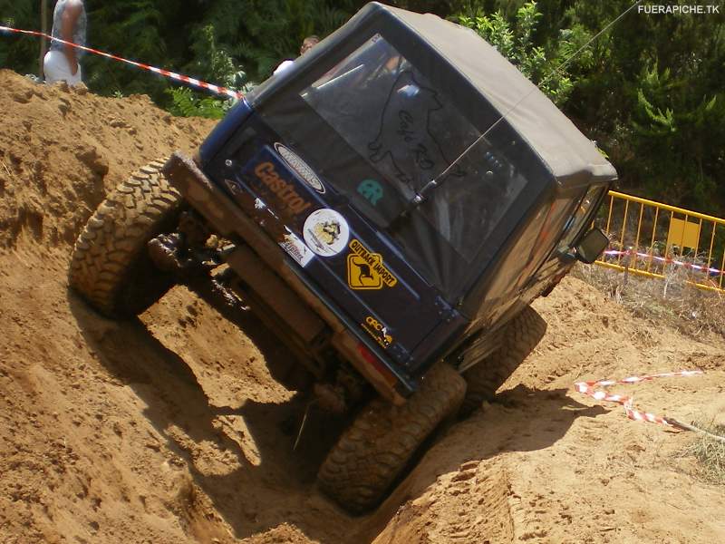 Suzuki Samurai trial 4x4