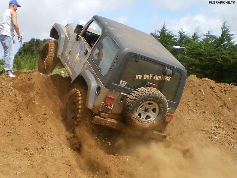 Jeep Wrangler trial 4x4