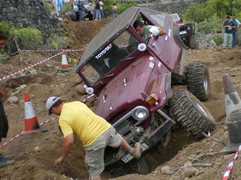 Land Cruiser BJ40 trial 4x4