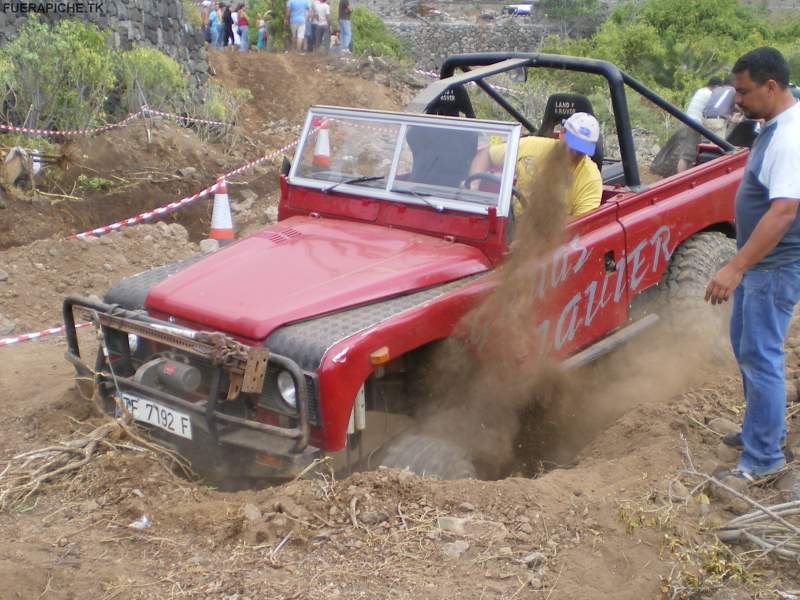 Land Rover V8 trial 4x4