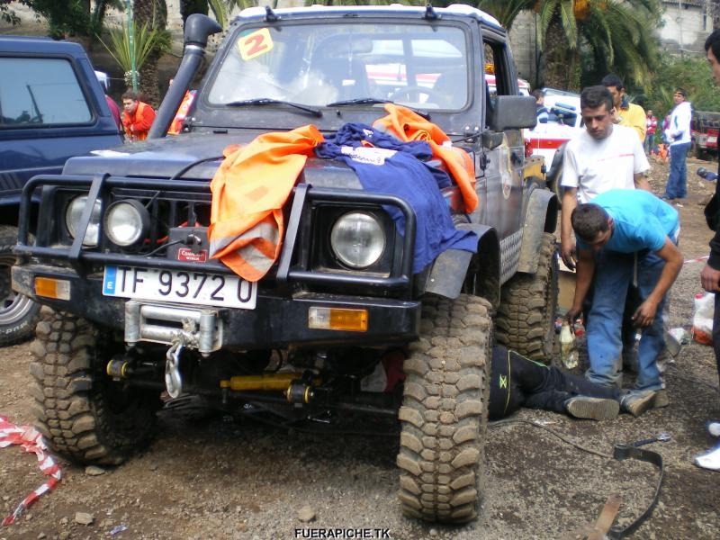Suzuki Samurai trial 4x4
