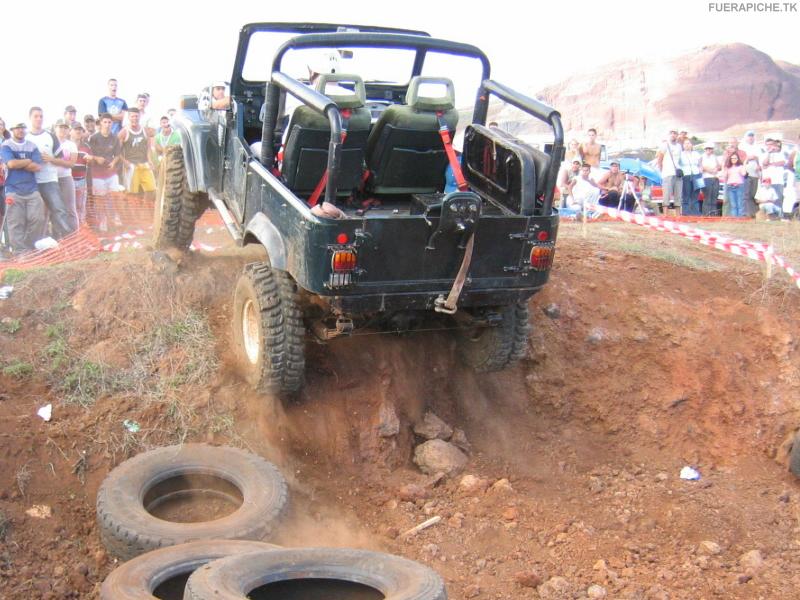 Toyota Land Cruiser BJ40 trial 4x4
