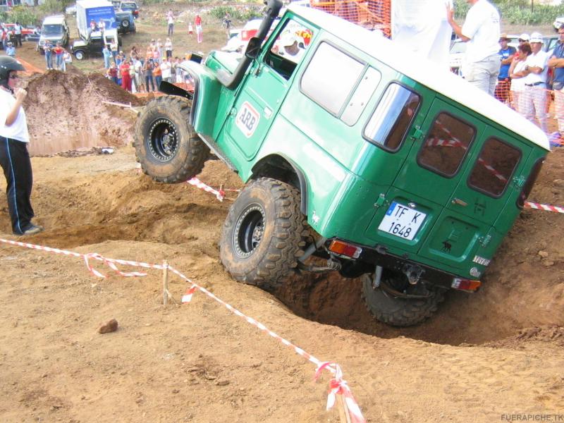 Toyota Land Cruiser BJ40 trial 4x4