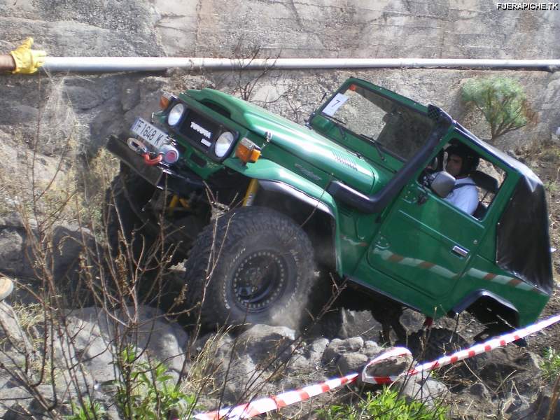 Toyota Land Cruiser BJ40 trial 4x4