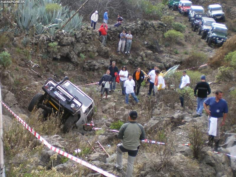 Land Rover Defender 90 trial 4x4