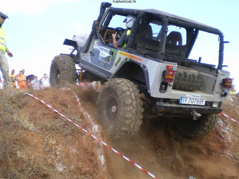 Jeep Wrangler 4.0 trial 4x4