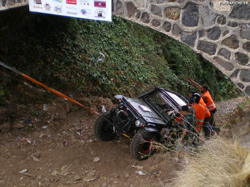 Suzuki Samurai trial 4x4