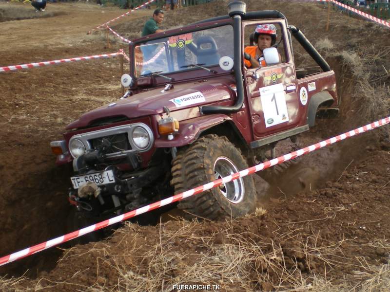 Toyota Land Cruiser BJ40 trial 4x4