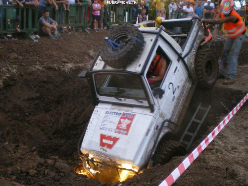 Suzuki Samurai trial 4x4