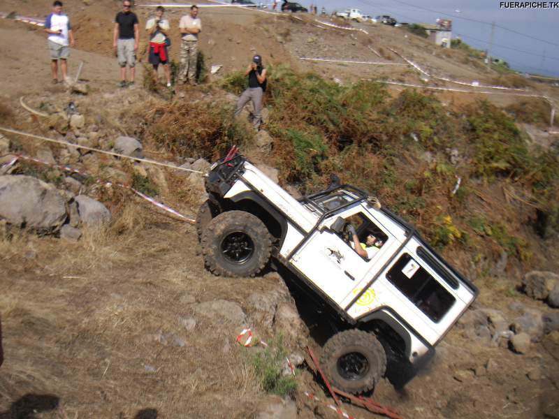 Land Rover Defender 90 trial 4x4