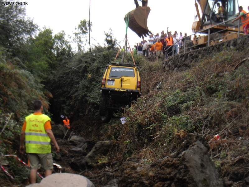 Rescate Land Rover Discovery trial 4x4