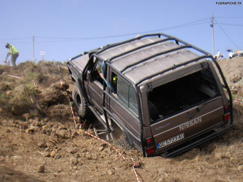 Jeep Nissan Patrol trial 4x4