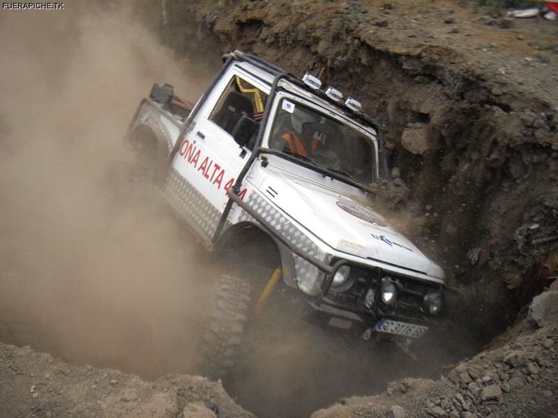 Jeep Suzuki Samurai trial 4x4