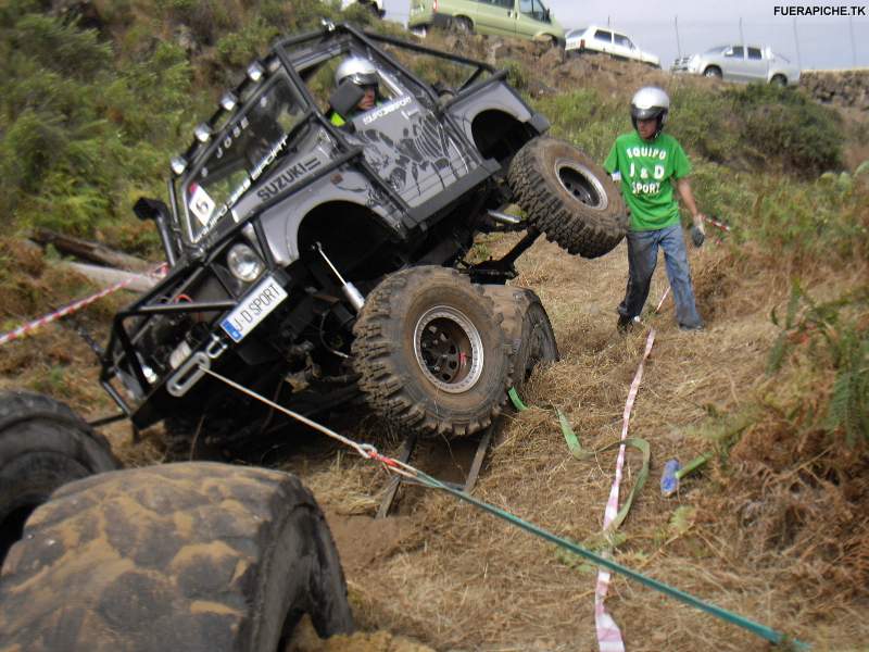 Jeep Suzuki Samurai trial 4x4