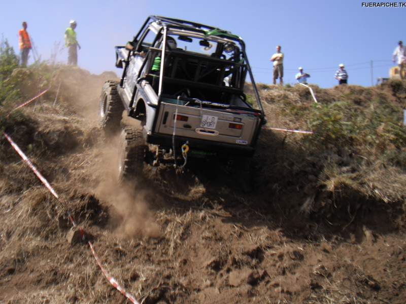 Jeep Suzuki Samurai trial 4x4