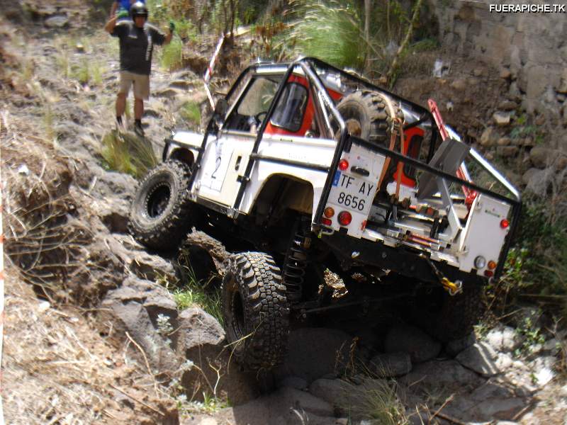 Land Rover Defender 90 trial 4x4