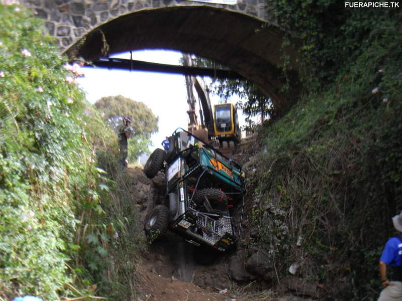 Land Rover Defender 90 trial 4x4