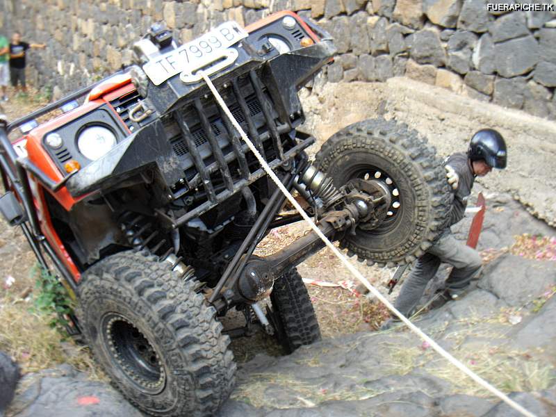 Land Rover Defender 90 trial 4x4