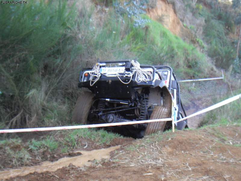 Land Rover Defender 90 trial 4x4