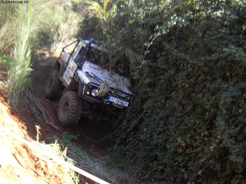 Land Rover Defender 90 trial 4x4