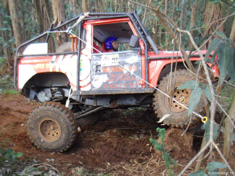 Land Rover Defender 90 trial 4x4