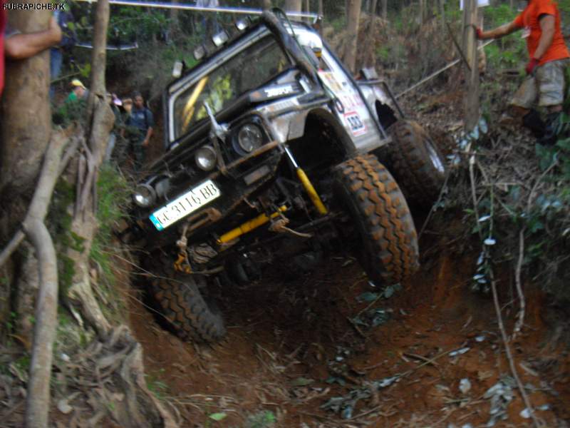 Suzuki Samurai trial 4x4