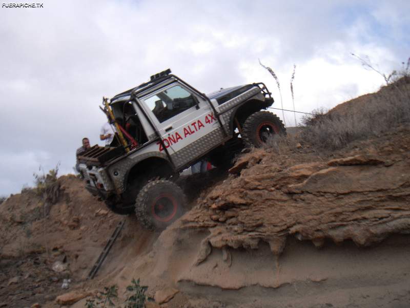 Suzuki Samurai trial 4x4