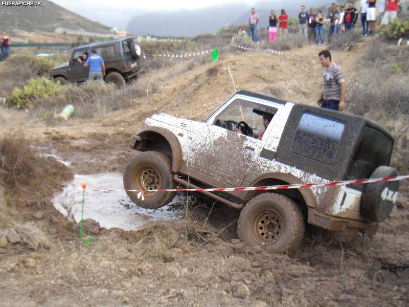 Suzuki Samurai trial 4x4