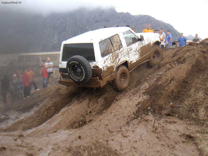 Nissan Patrol trial 4x4