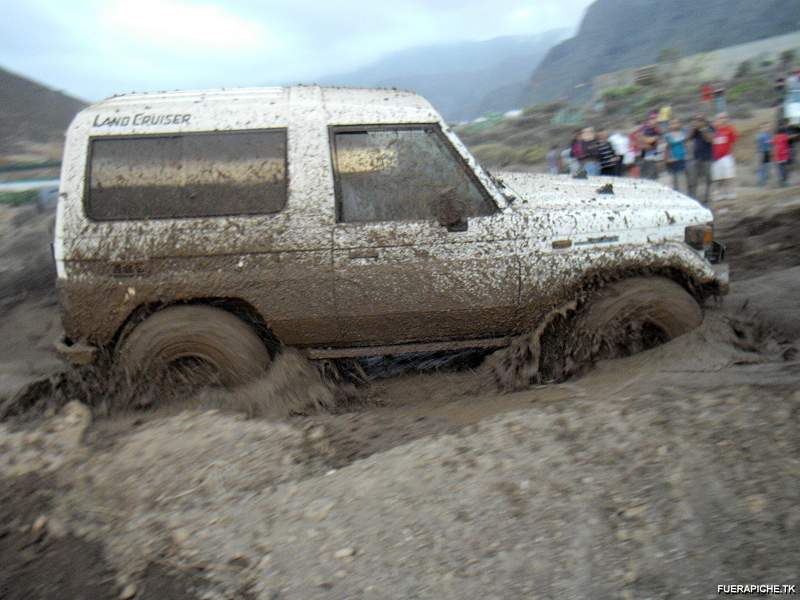 Toyota Land Cruiser trial 4x4