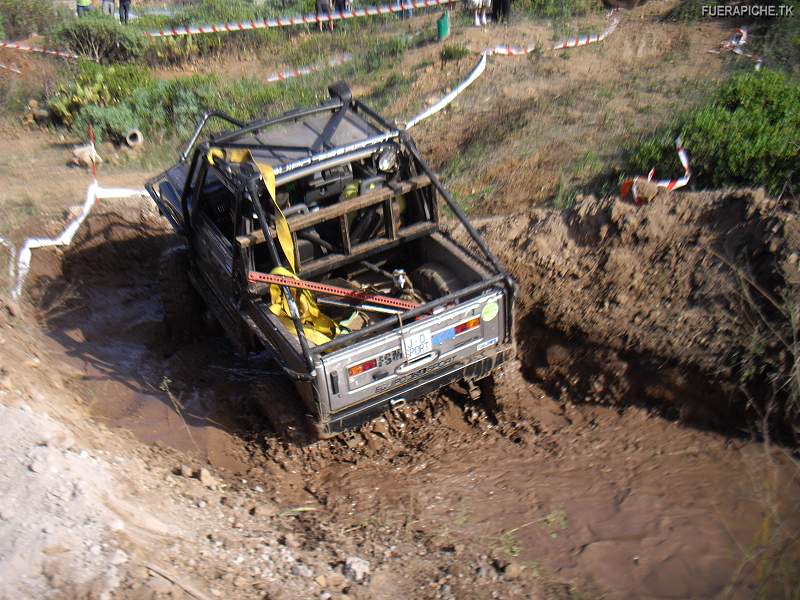 Suzuki Samurai trial 4x4