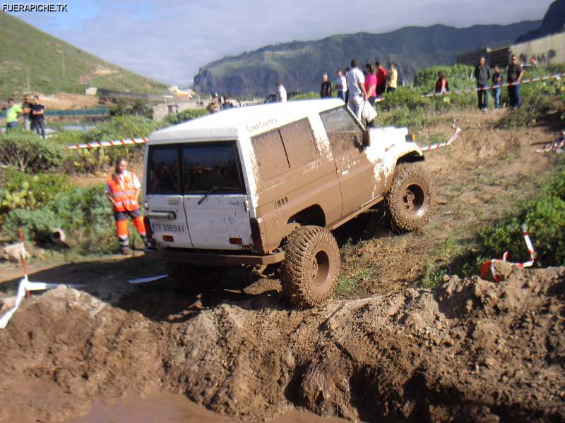 Toyota Land Cruiser trial 4x4