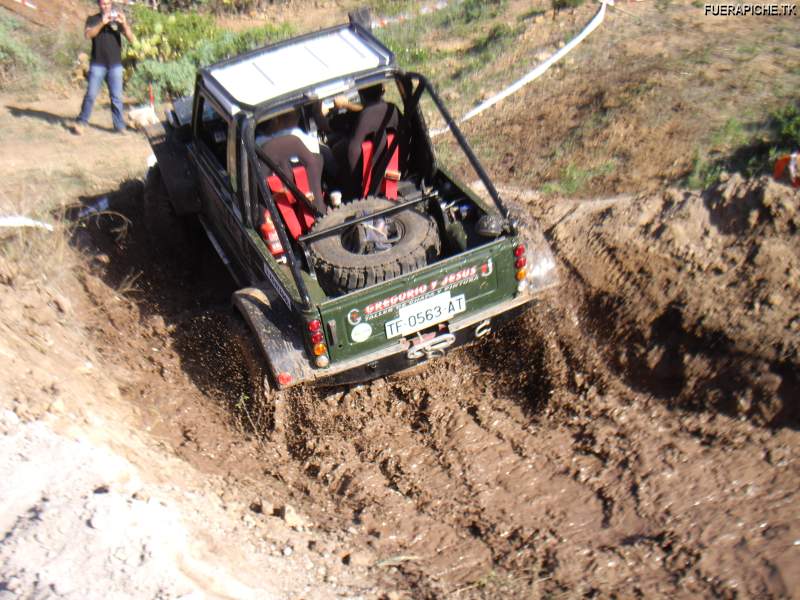 Suzuki Samurai trial 4x4