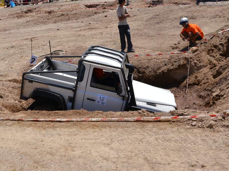 Land Rover Defender 90 trial 4x4