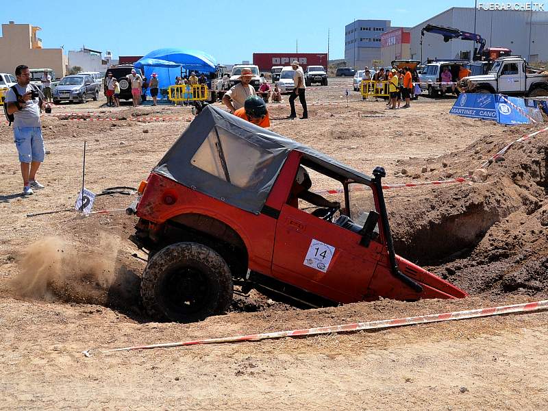 Suzuki Samurai trial 4x4