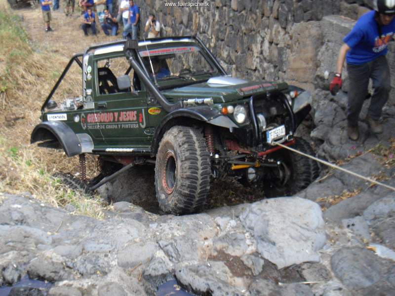 Suzuki Samurai trial 4x4