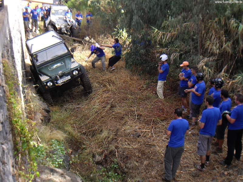 Land Rover trial 4x4