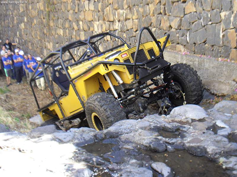 Land Rover trial 4x4