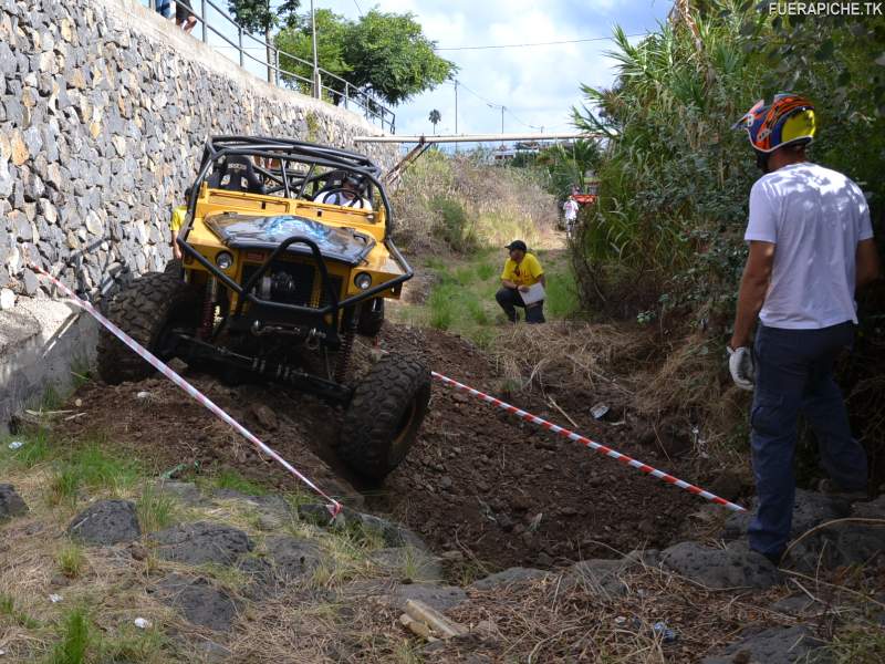 Land Rover trial 4x4