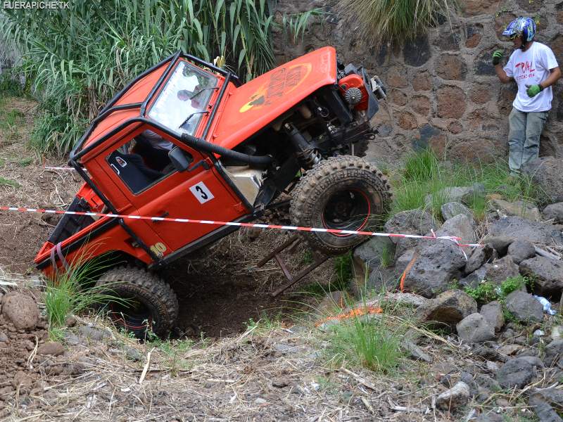 Land Rover trial 4x4