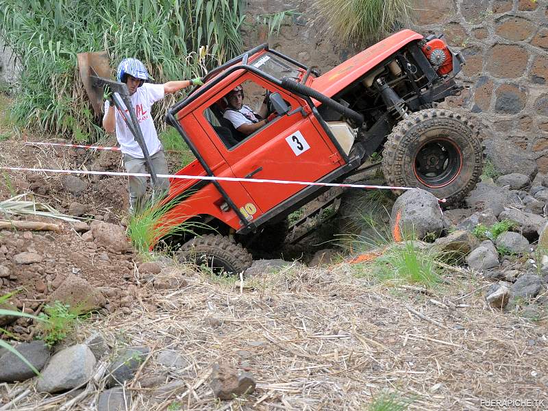 Land Rover trial 4x4